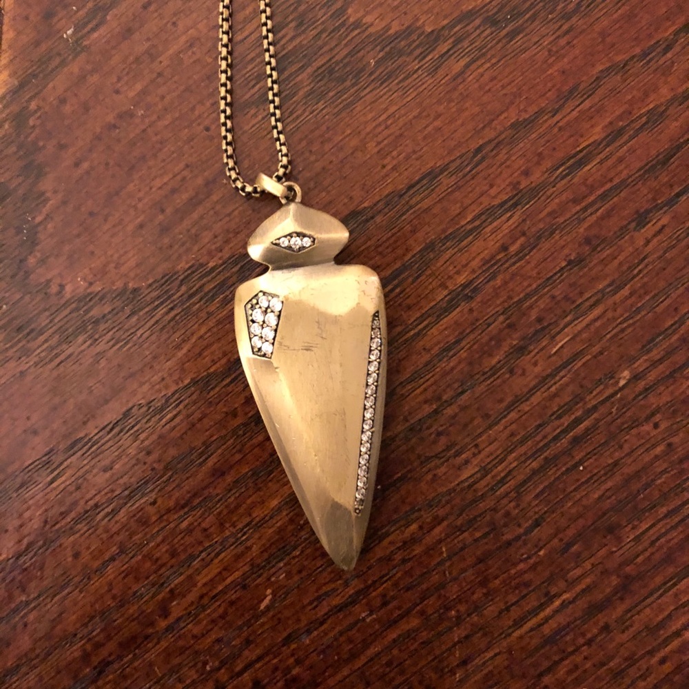 Kendra Scott pendant necklace